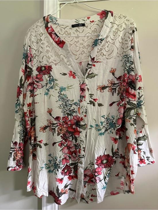 Papermoon Tops - PAPERMOON White Floral Button-Front Lace Yoke Top with Pink & Aqua Blooms